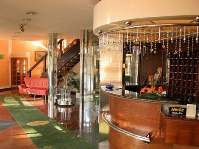 Hotel Eroplan Roznov pod Radhostem Bagian luar foto